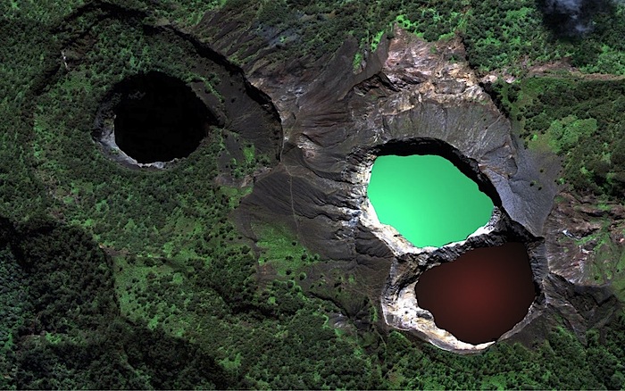 kelimutu.jpg